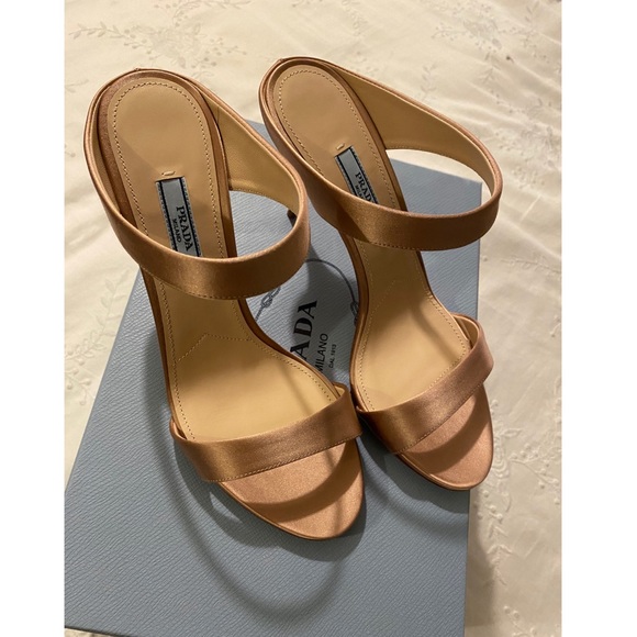 Prada Satin Heels Nude - Picture 4 of 7